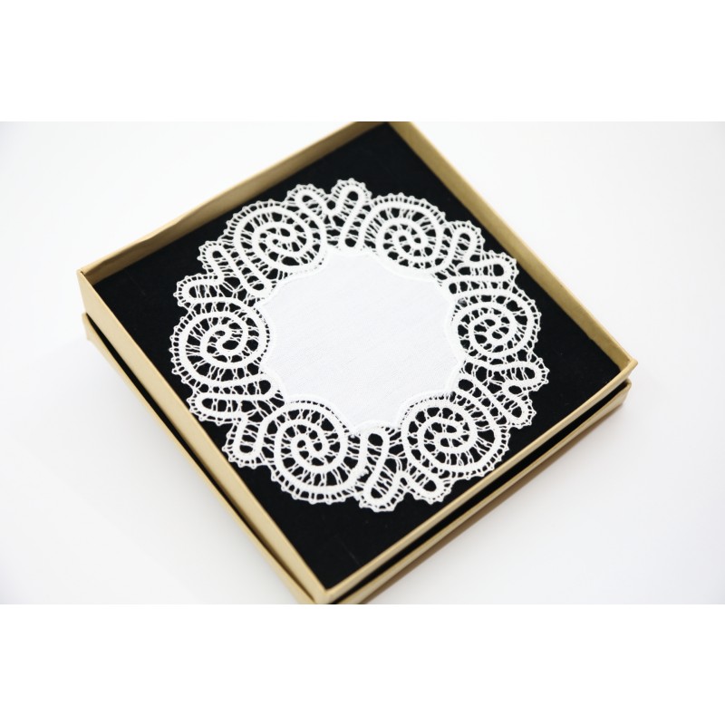 Lace table cloth round